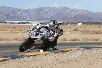 media/Dec-10-2023-SoCal Trackdays (Sun) [[0ce70f5433]]/Turn 9 Inside Set 1 (1115am)/